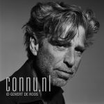 07-06-2011 Maarten van Roozendaal in studio Amsterdam Photo: Govert de Roos/Connu

[keywords]Singer, Posed, smoking, portret[/keywords]